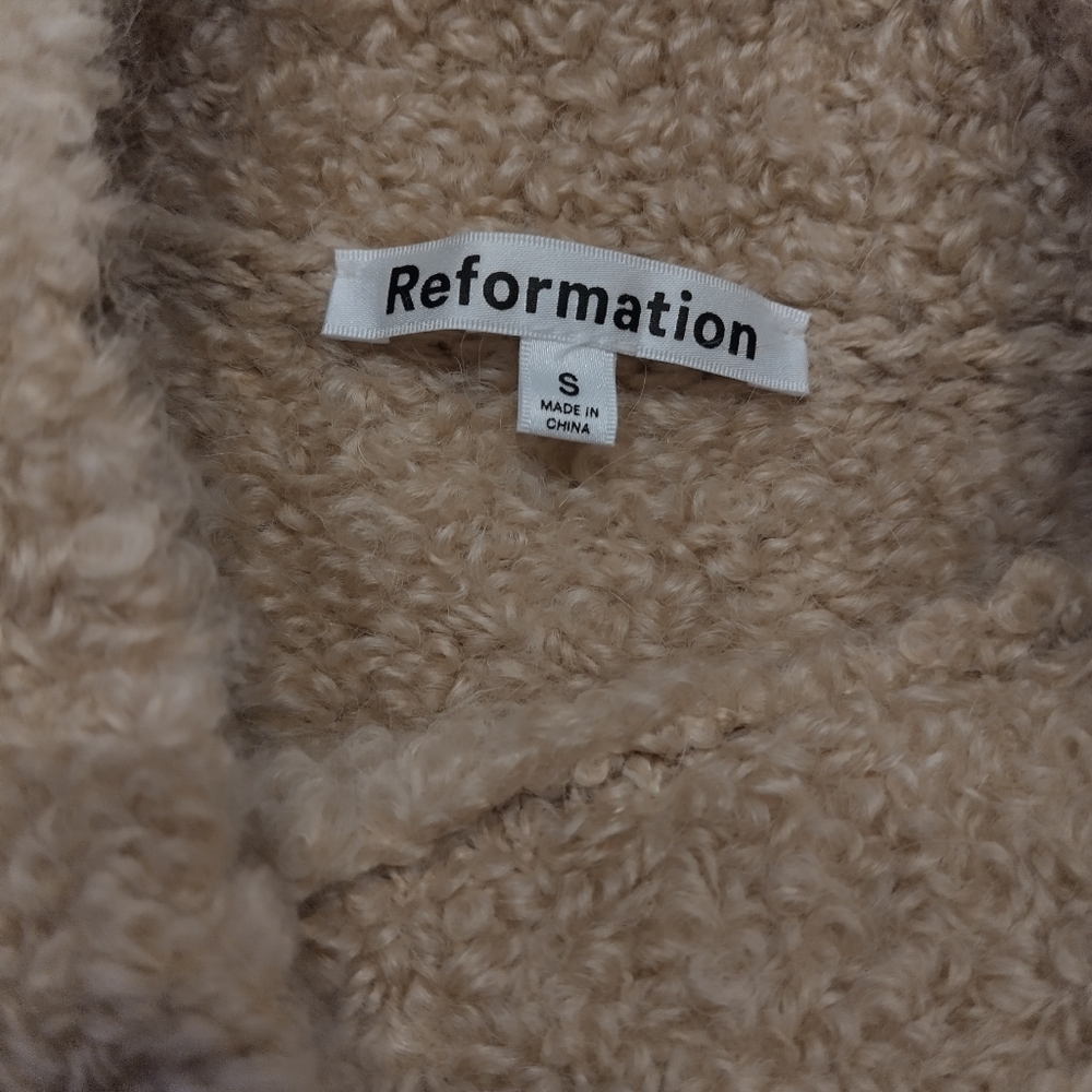 Reformation Beige Textured Sweater - Picture 4 of 5